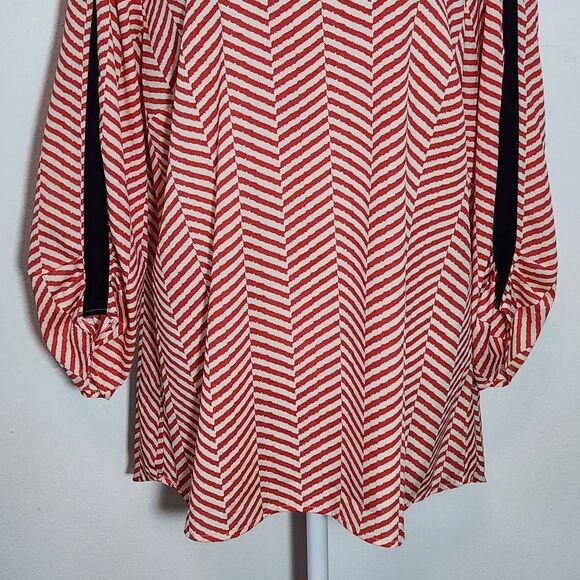 Gibson Latimer Pink Chevron Blouse Size Large Rose and Cream Chevron Print Top - Picture 4 of 11